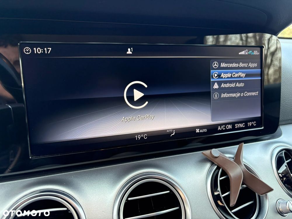 Mercedes-Benz Klasa E 300 de 9G-TRONIC Exclusive - 32