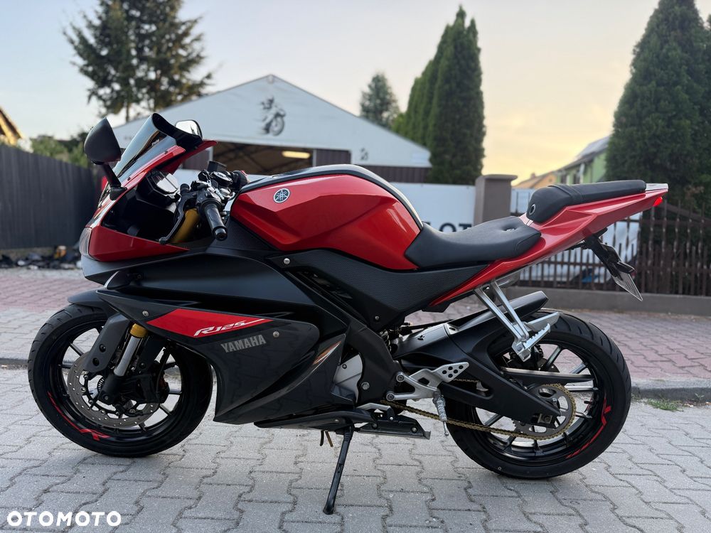 Yamaha YZF - 18