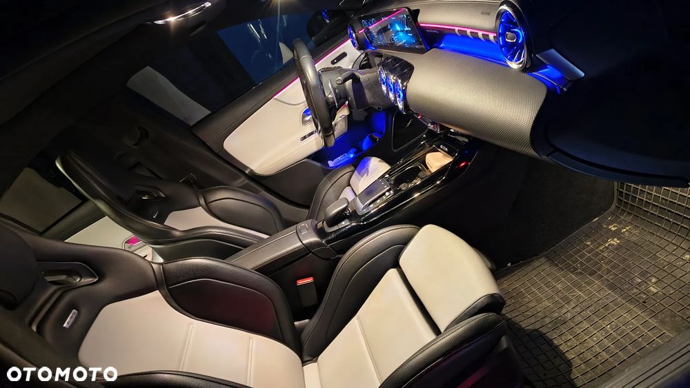 Mercedes-Benz CLA AMG 45 4-Matic 8G-DCT - 10