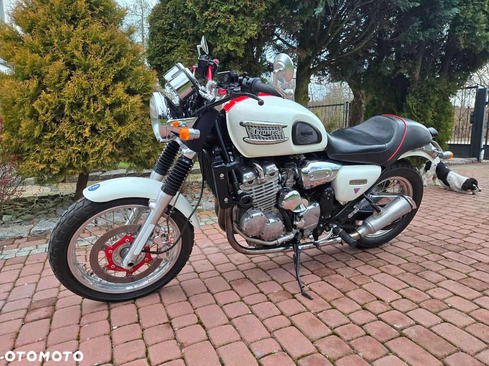 Triumph Thunderbird - 22