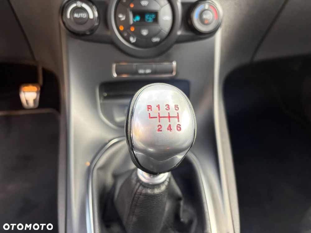 Ford Fiesta 1.6 EcoBoost mit Leder-Sport-Paket ST - 29