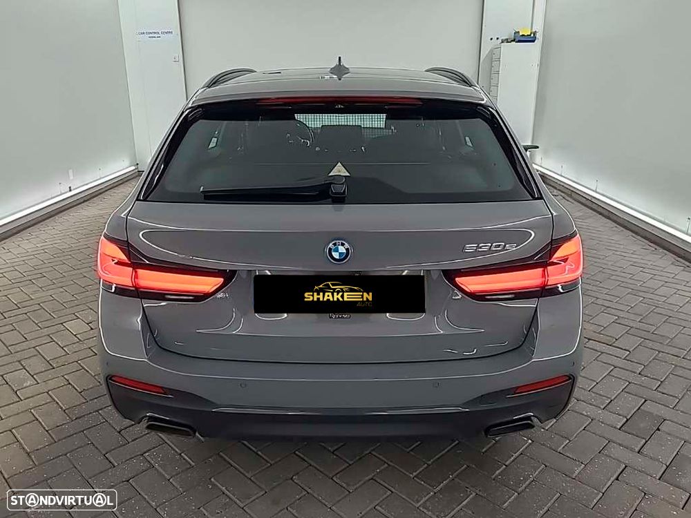 BMW 530 e Pack Desportivo M - 5