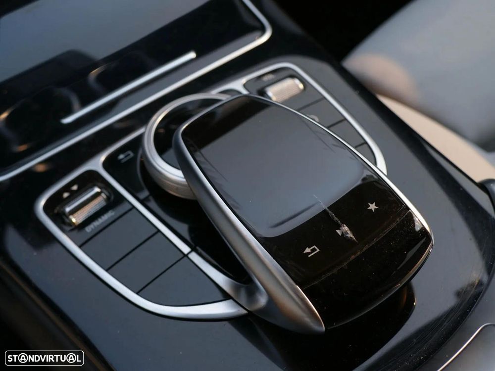 Mercedes-Benz C 300 h Avantgarde+ - 24