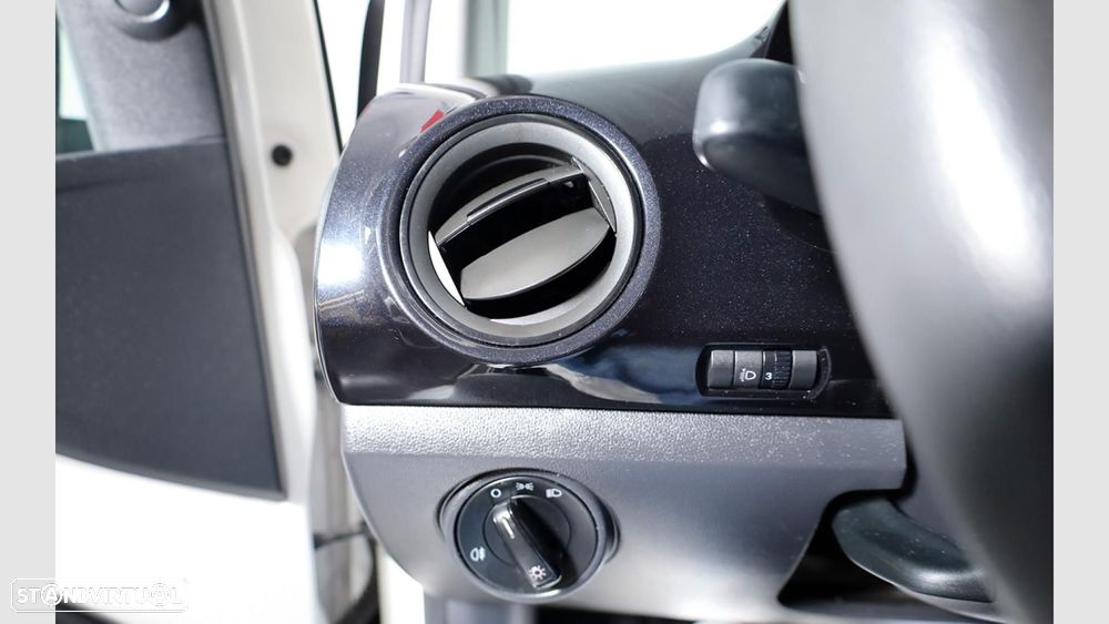 VW Up! 1.0 White - 8