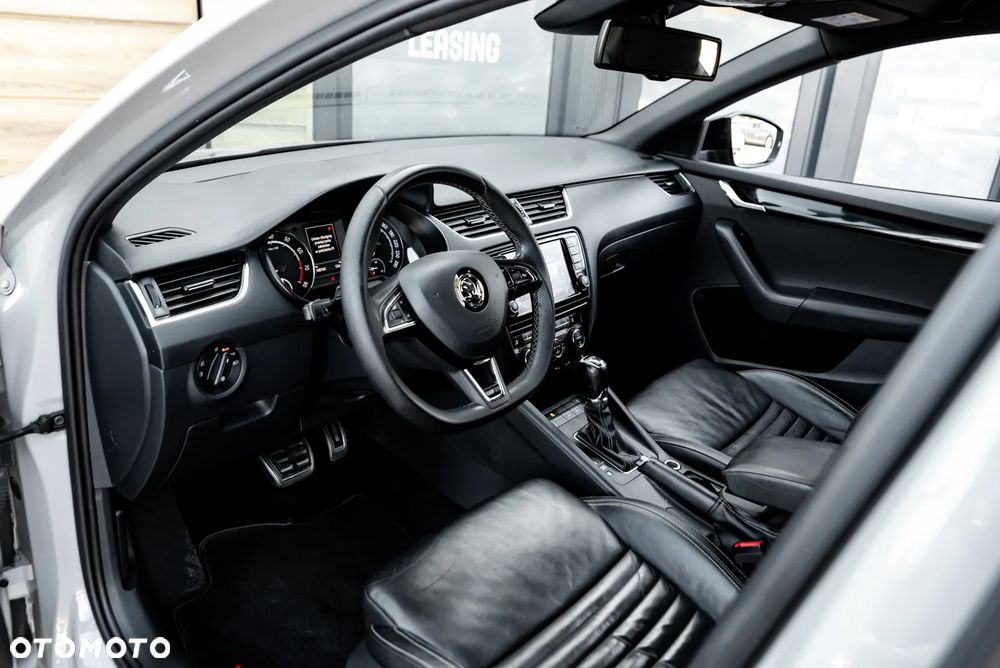 Skoda Octavia 2.0 TSI DSG RS 230 - 16