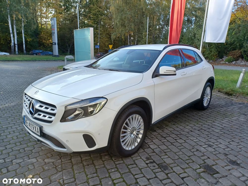Mercedes-Benz GLA 200 7G-DCT