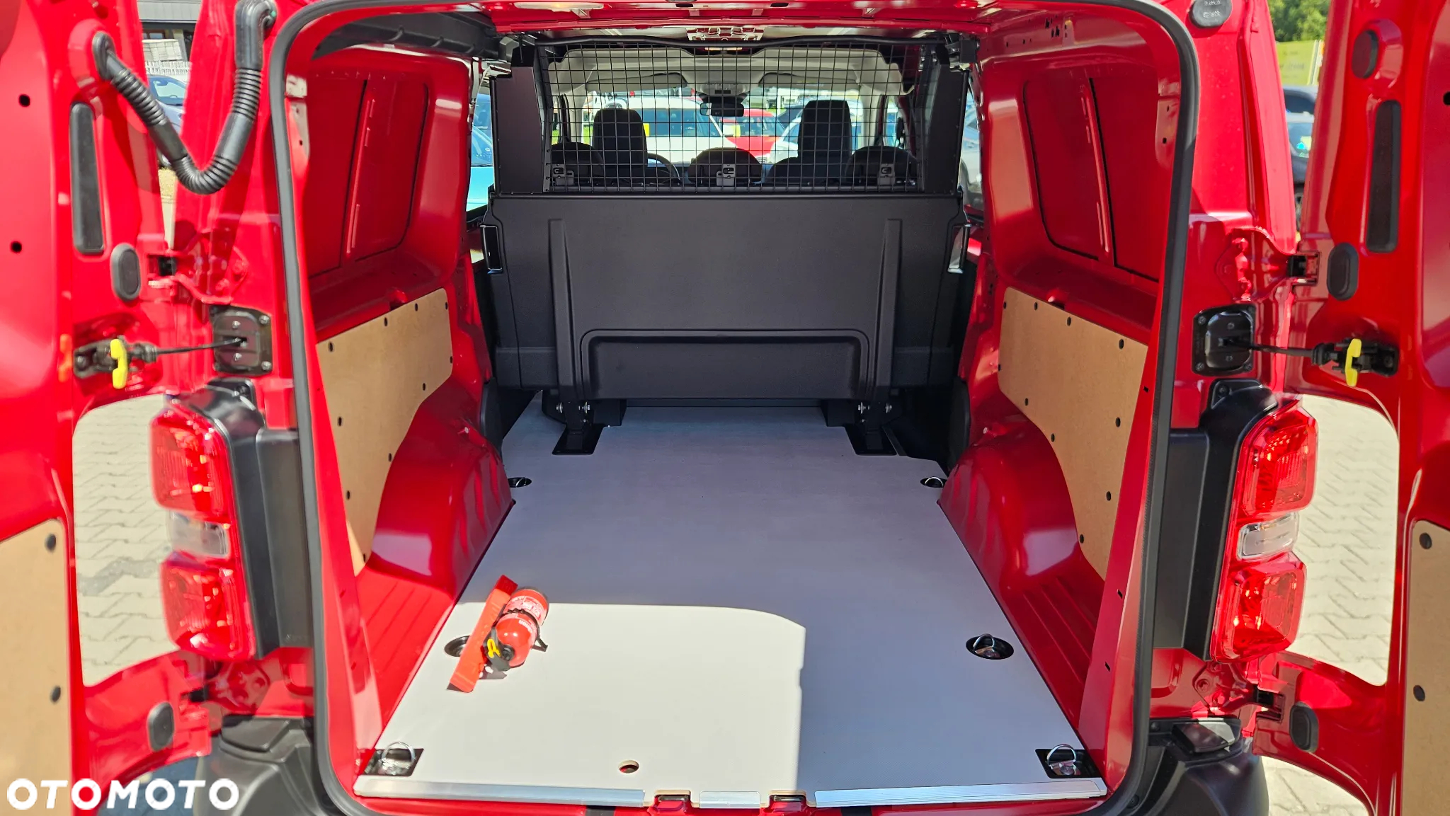 Opel Vivaro - 8