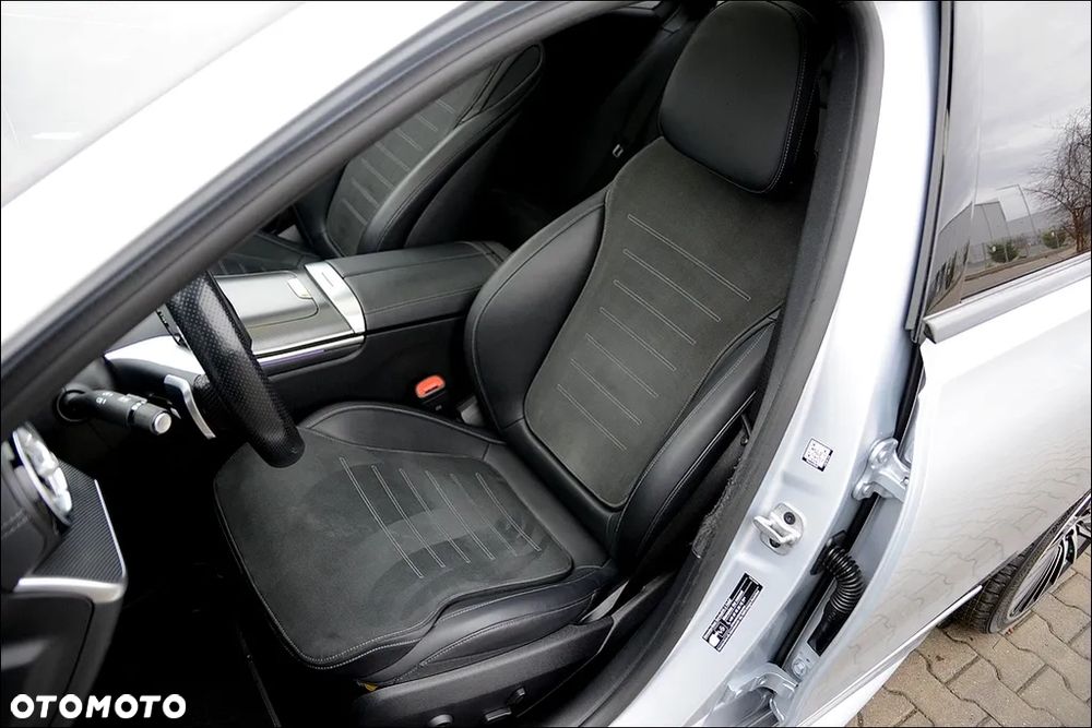 Mercedes-Benz Klasa C 220 d 9G-TRONIC AMG Line - 19