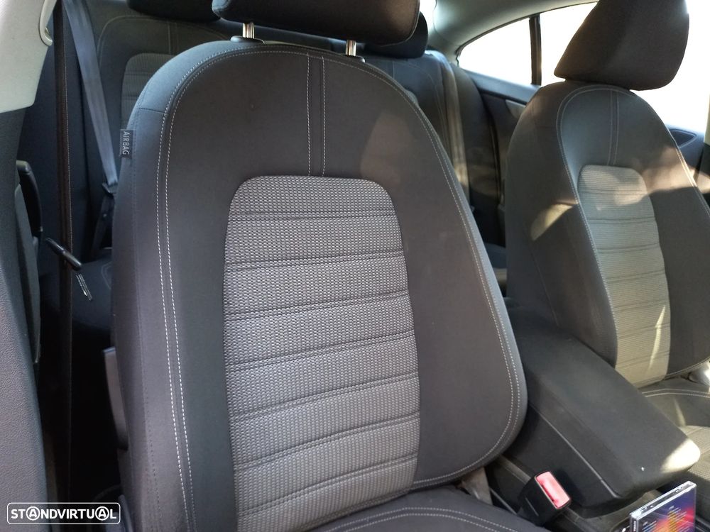 VW CC 2.0 TDI BlueMotion DSG - 12