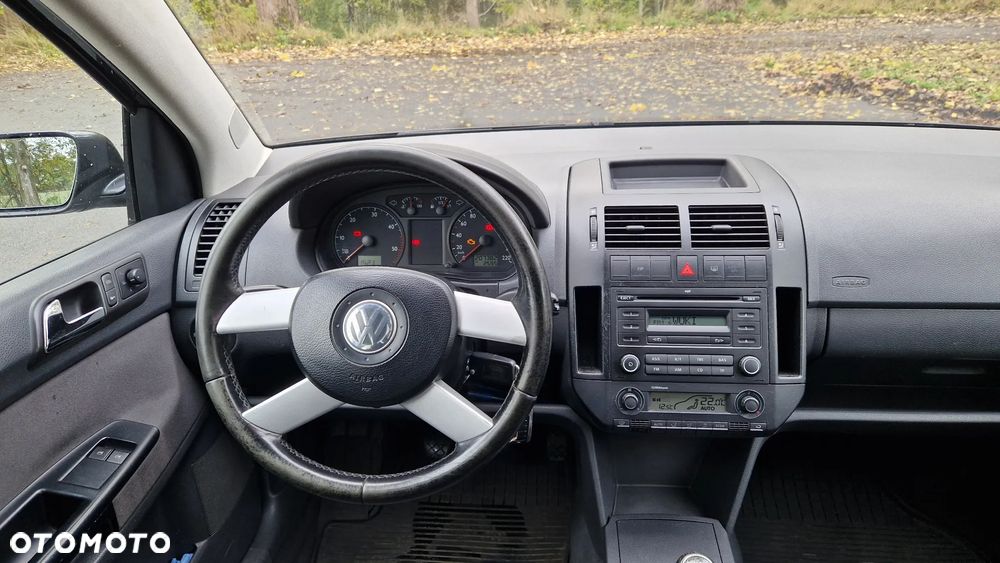 Volkswagen Polo 1.4 TDI Highline - 8
