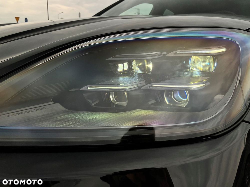 Porsche Cayenne Coupe - 9