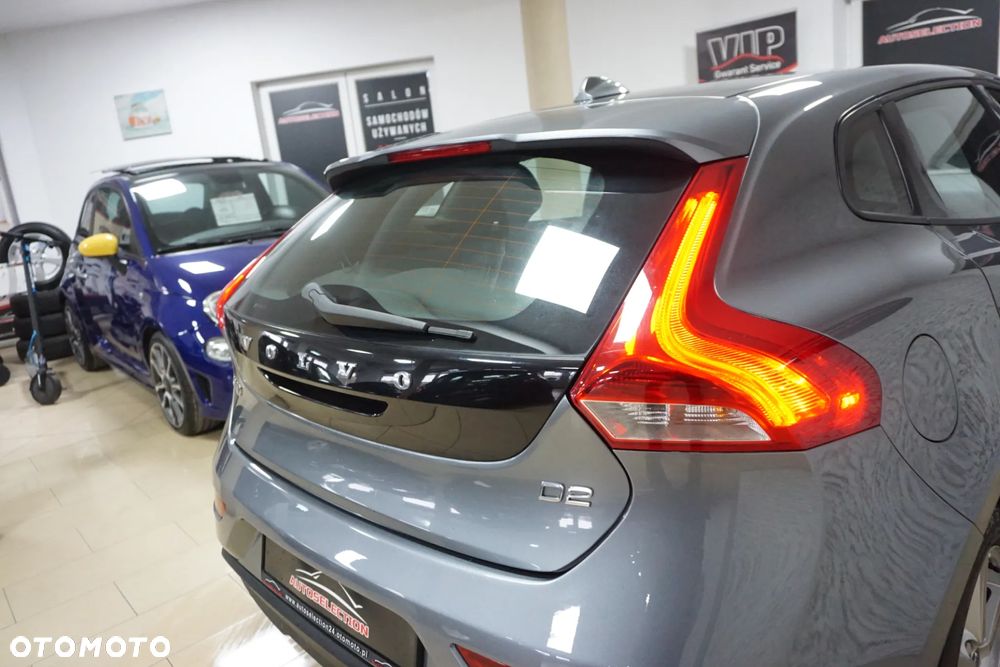 Volvo V40 D2 Kinetic - 11