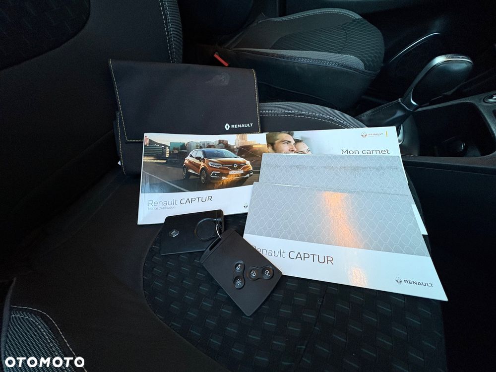 Renault Captur - 16
