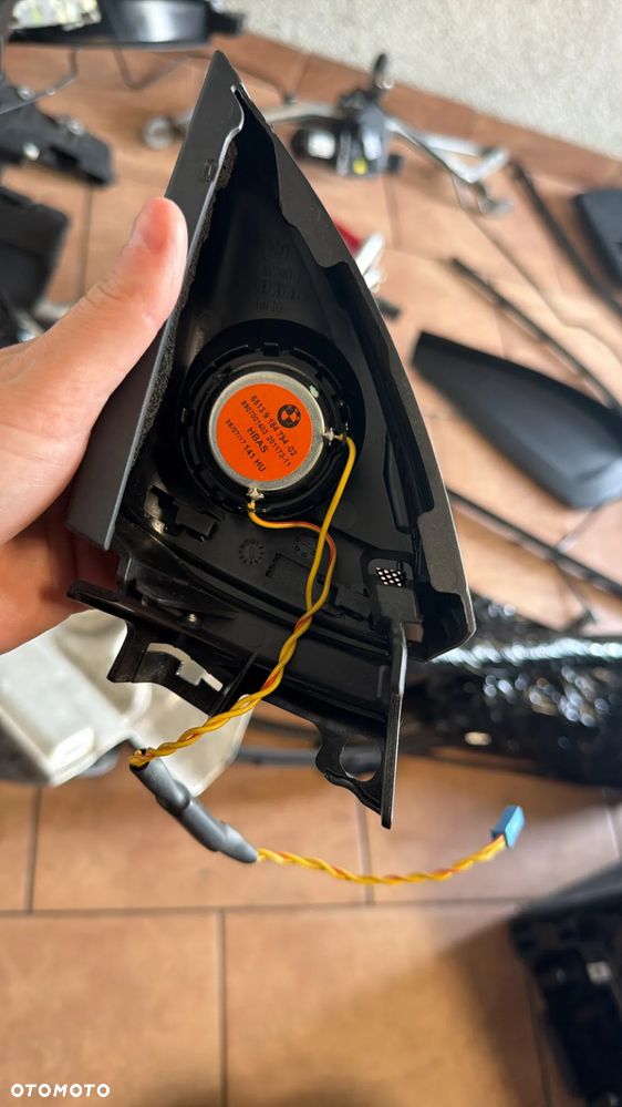 GŁOŚNIK BMW G32 9184794 PRAWY HARMAN - 2