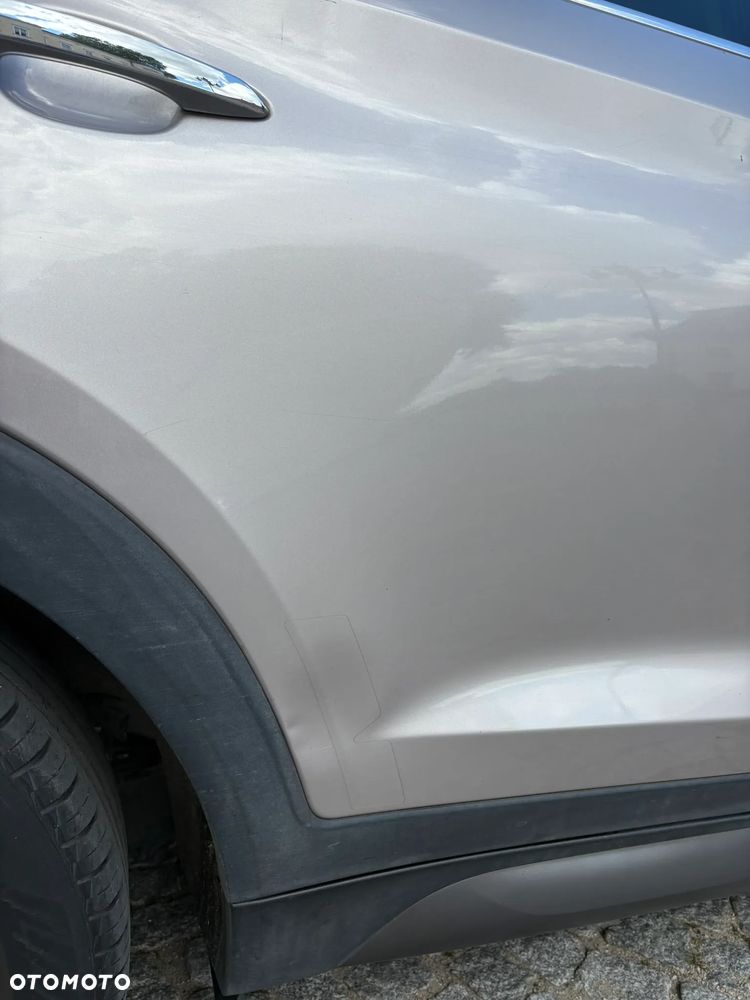 Hyundai Tucson 2.0 CRDI BlueDrive TourdePologne 2WD - 15