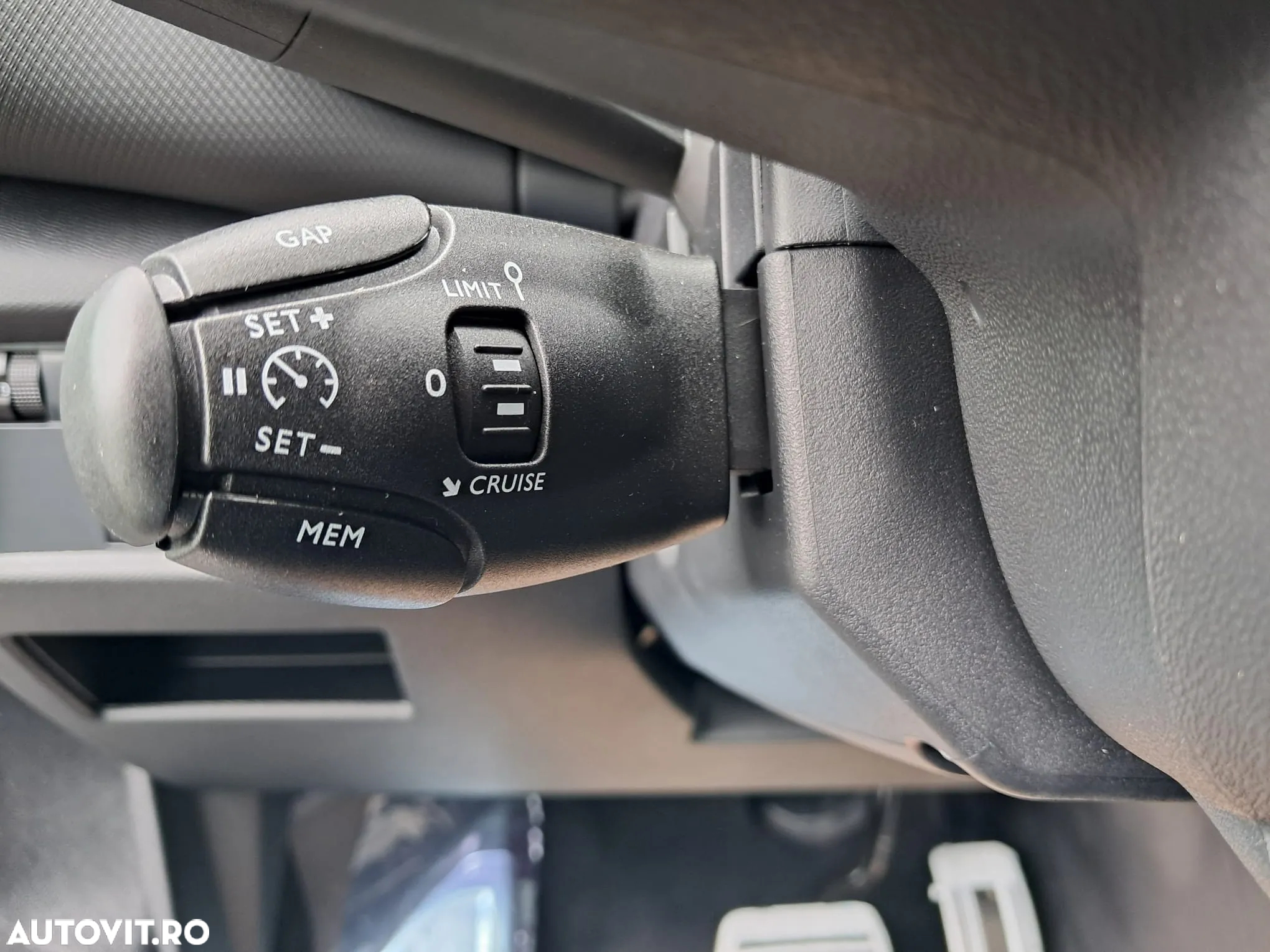 Citroën C5 Aircross 1.2 PureTech S&S EAT8 Shine - 13