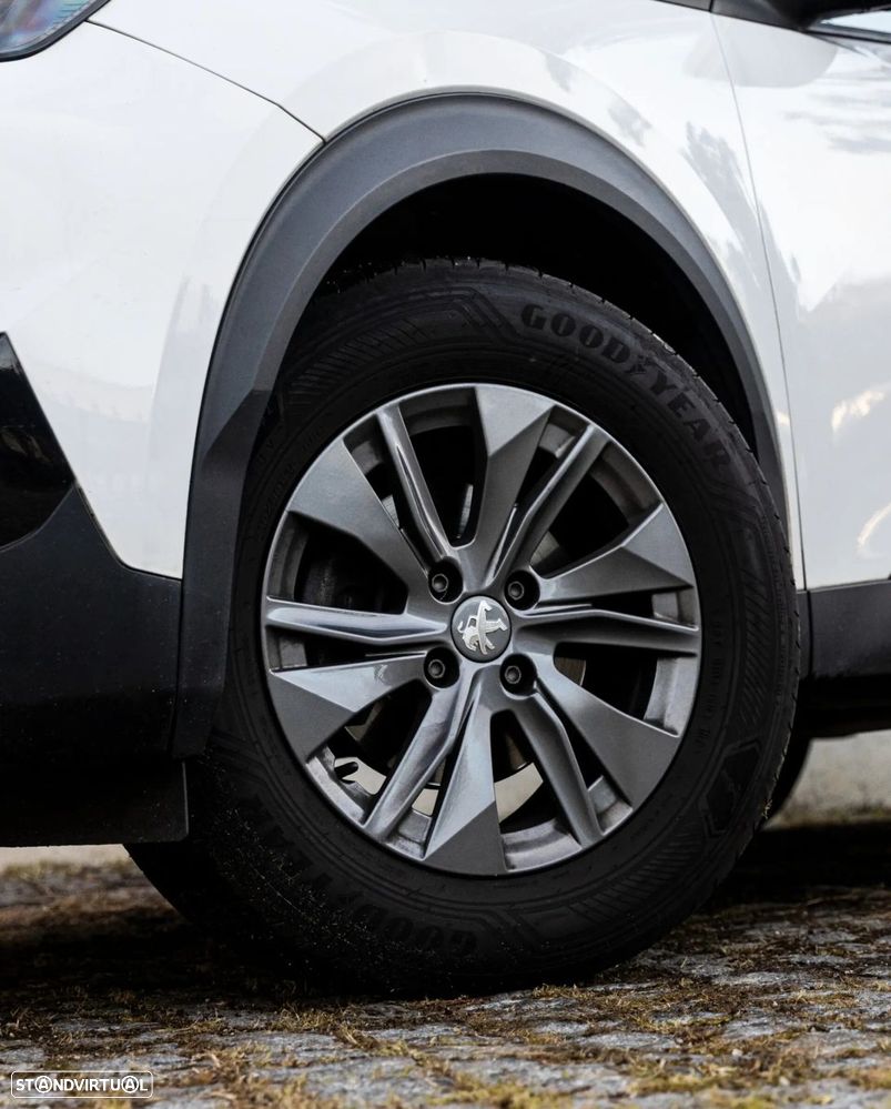 Peugeot 2008 PureTech 130 EAT8 Allure - 7