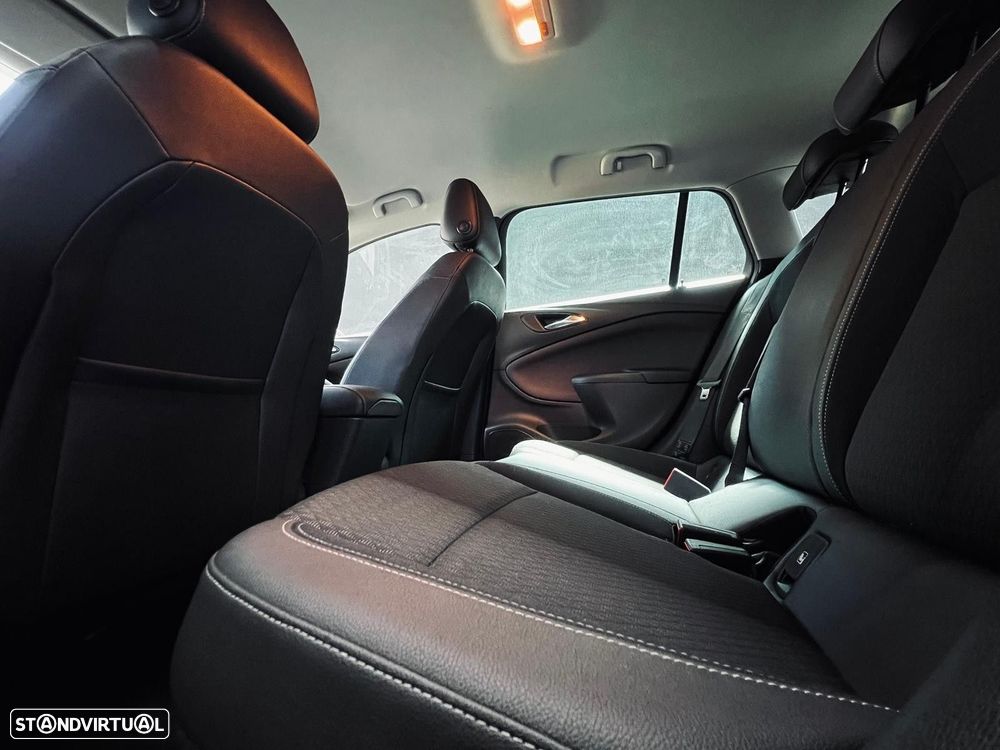 Opel Astra Sports Tourer 1.6 CDTI Innovation S/S - 41