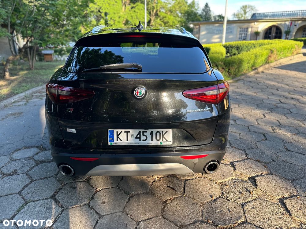 Alfa Romeo Stelvio 2.0 Turbo Q4 - 8