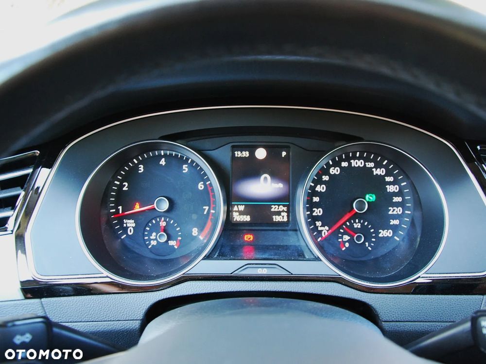 Volkswagen Passat 2.0 TSI Business DSG - 25