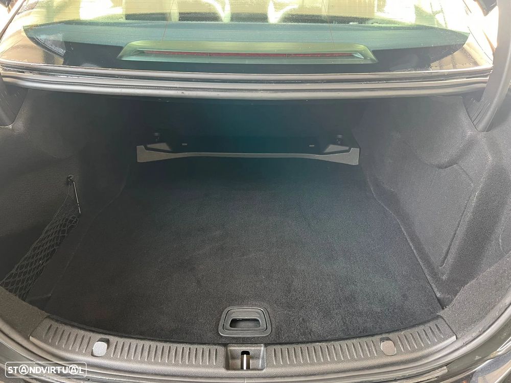 Mercedes-Benz E 200 d 9G-TRONIC - 29