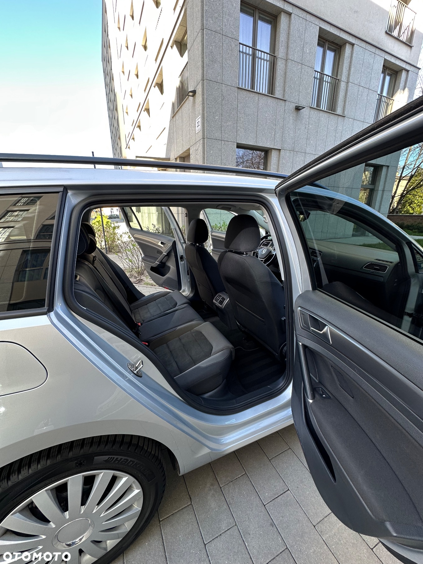 Volkswagen Golf 2.0 TDI BlueMotion Technology DSG Comfortline - 27