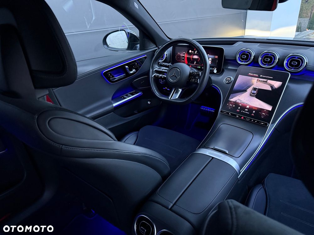 Mercedes-Benz Klasa C 220 d 4Matic T 9G-TRONIC AMG Line - 32