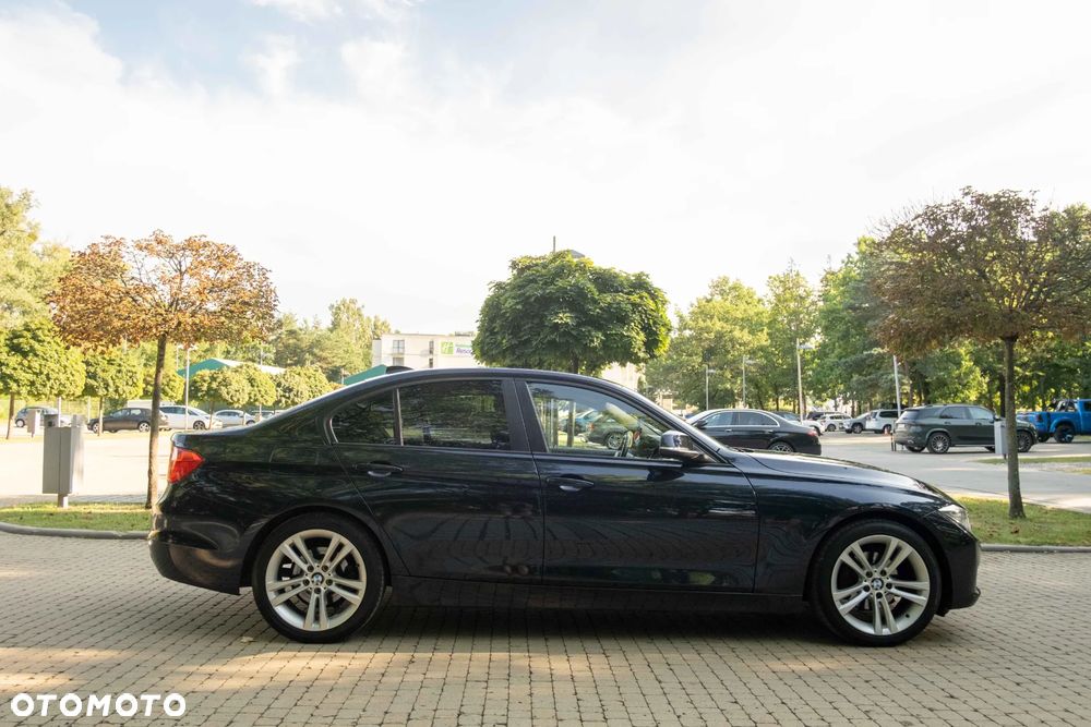 BMW Seria 3 320d Efficient Dynamic Edition - 5