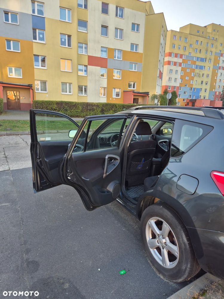 Toyota RAV4 2.0 VVT-i Sol - 12