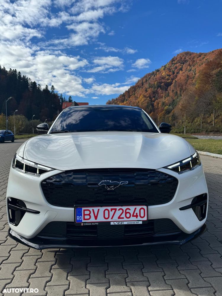 Ford Mustang Mach-E - 7