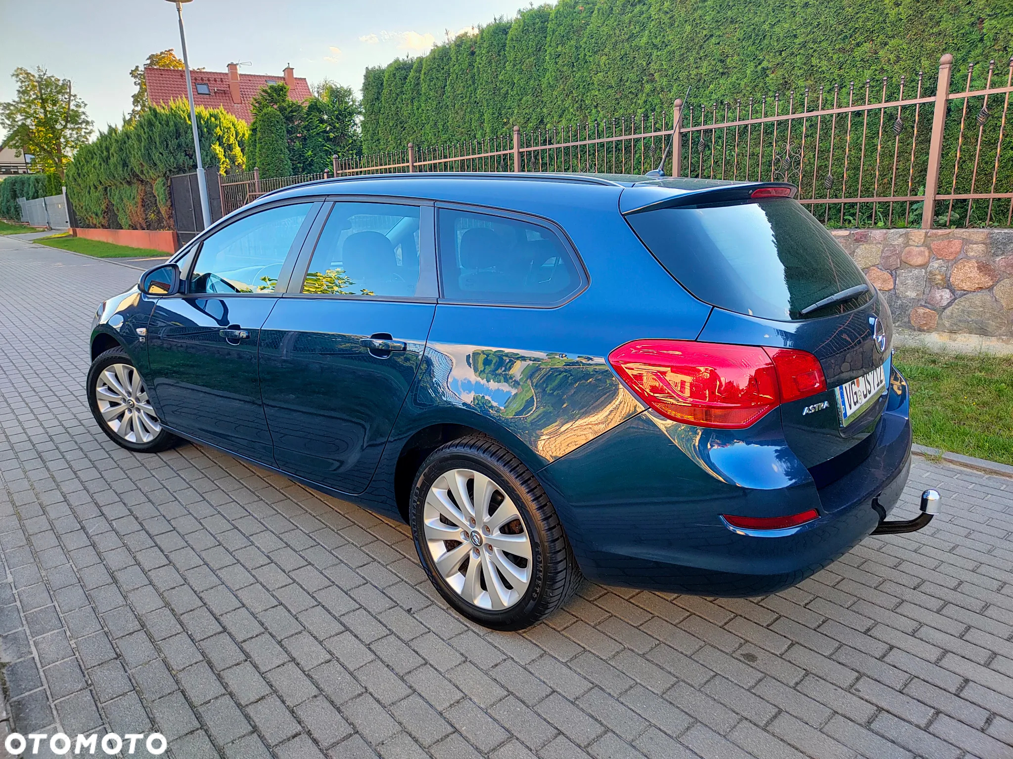 Opel Astra 1.4 Sports Tourer ecoFLEX 150 Jahre - 8