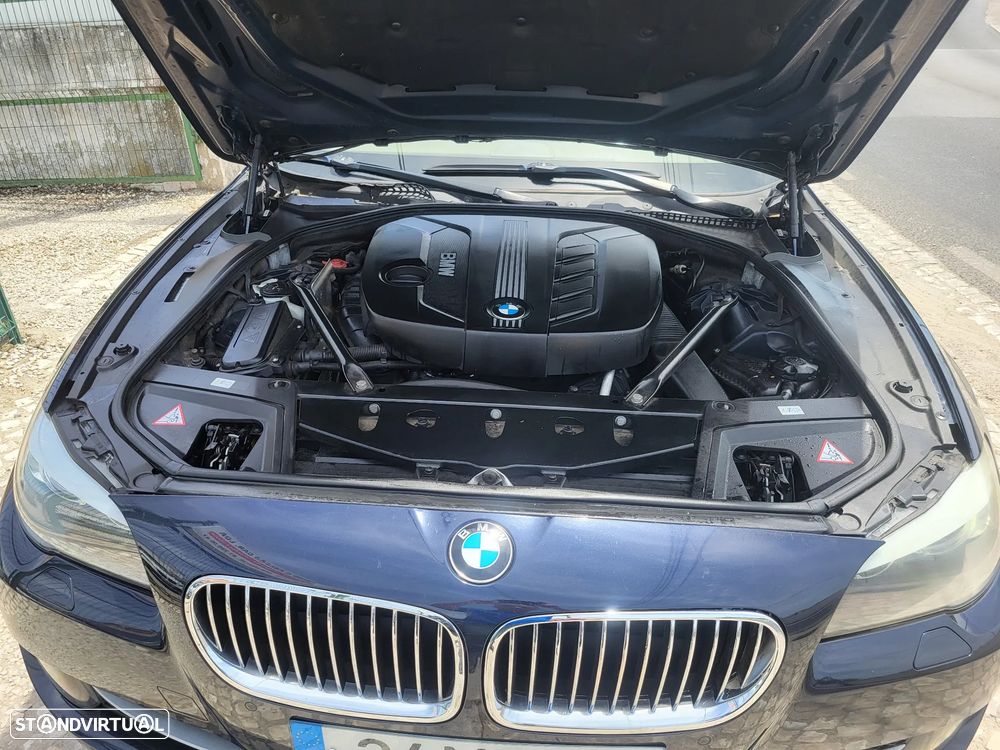 BMW 520 d Line Luxury Auto — fotografia 13