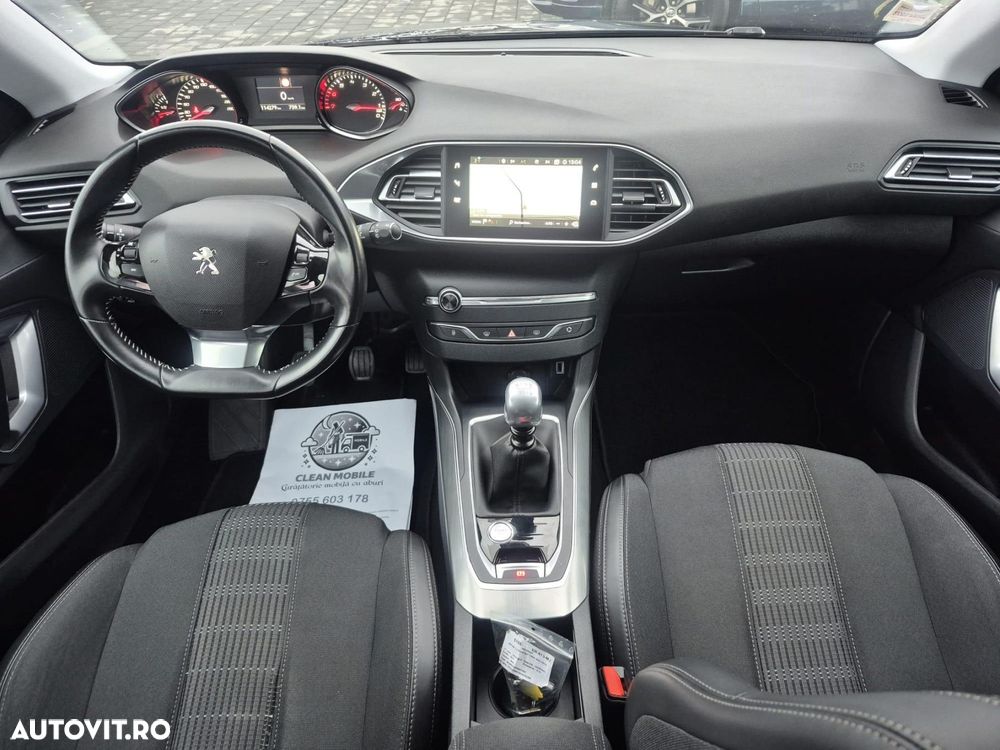 Peugeot 308 - 9