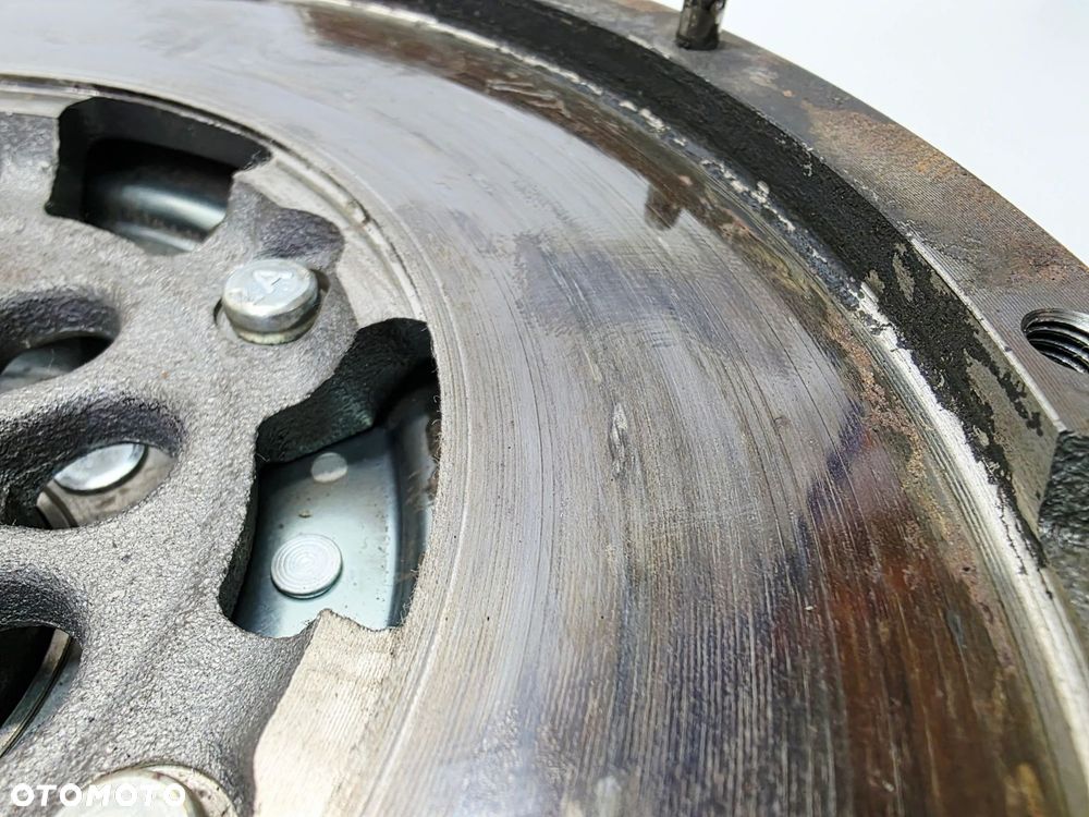 KOŁO DWUMASOWE SPRZĘGŁO AUDI A4 B8 A5 2.0 TDI TFSI 0B2105266S 8/26 - 4