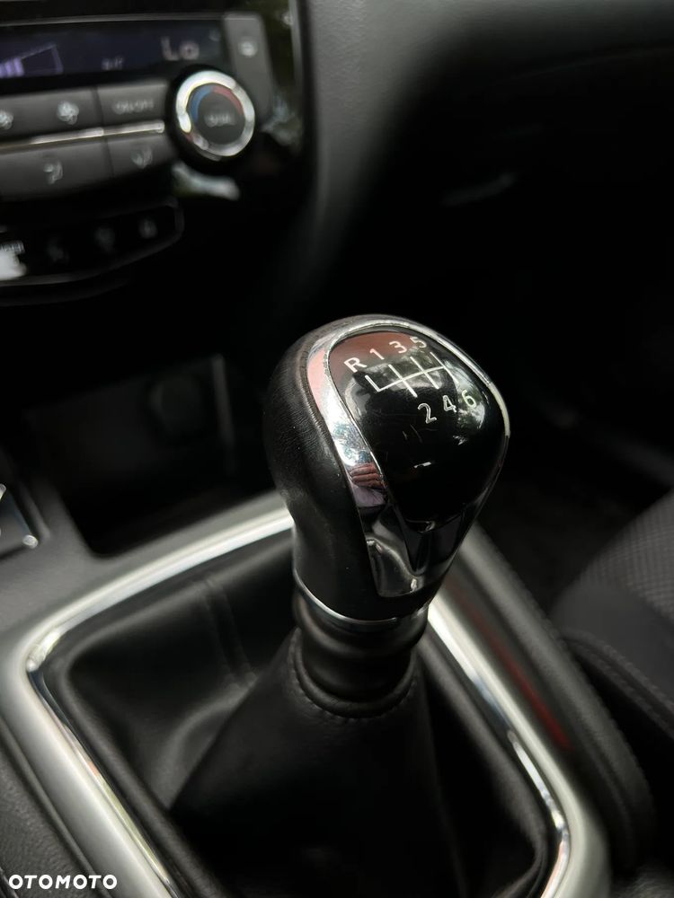 Nissan Qashqai - 23
