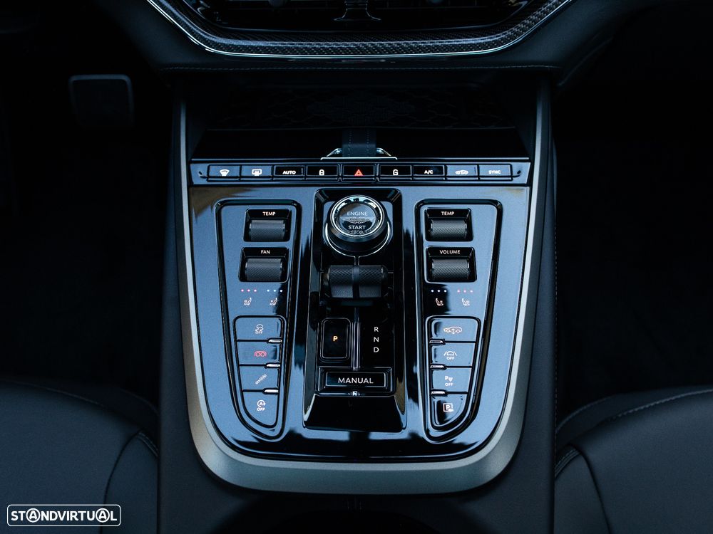 Aston Martin DBX 707 - 37