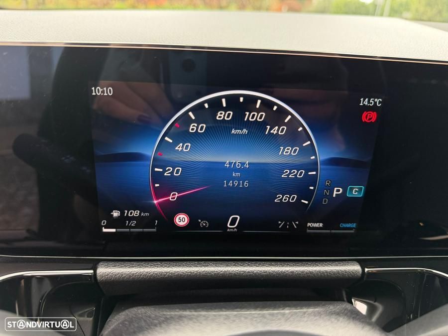 Mercedes-Benz GLA 180 - 9