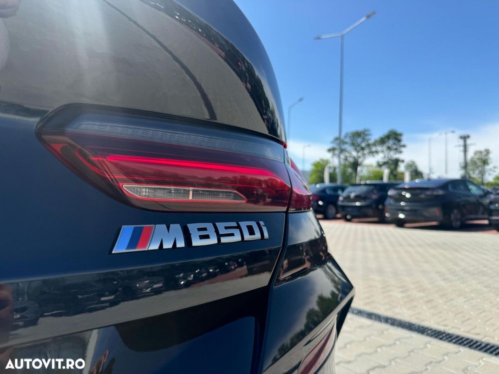 BMW M8 M850i xDrive - 34