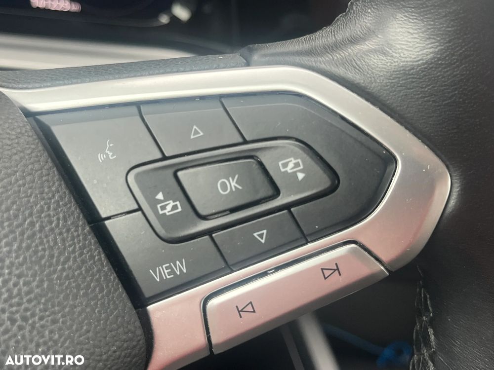 Volkswagen Golf - 18