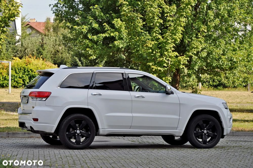 Jeep Grand Cherokee - 14