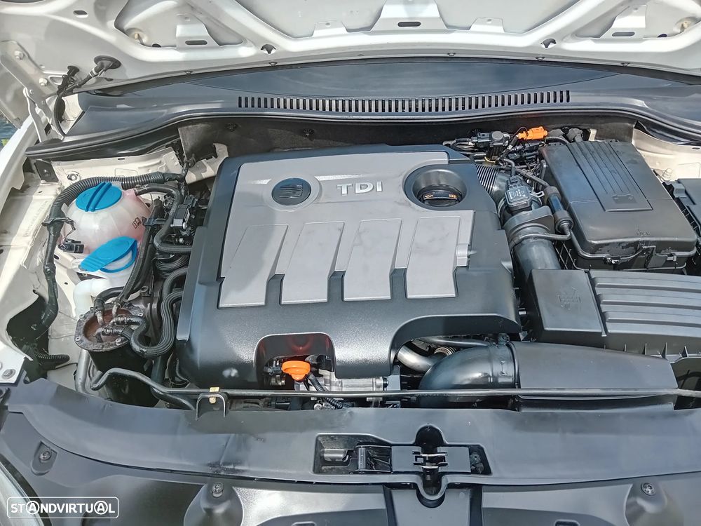 SEAT Leon 1.6 TDI DPF E-Ecomotive Style - 14