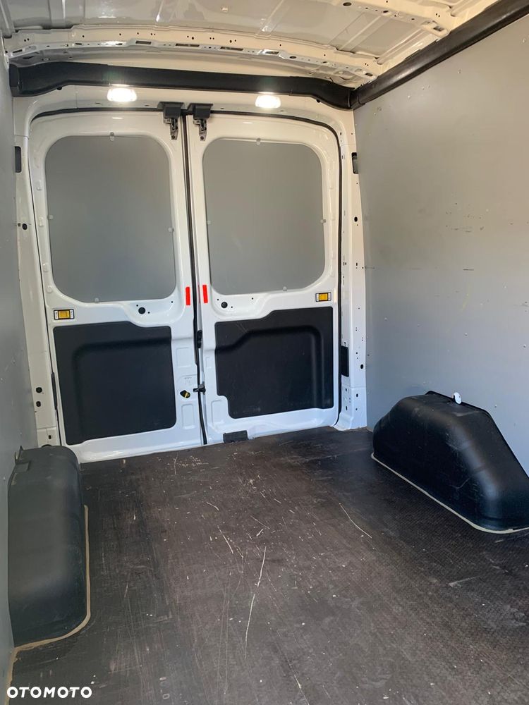 Ford Transit - 15