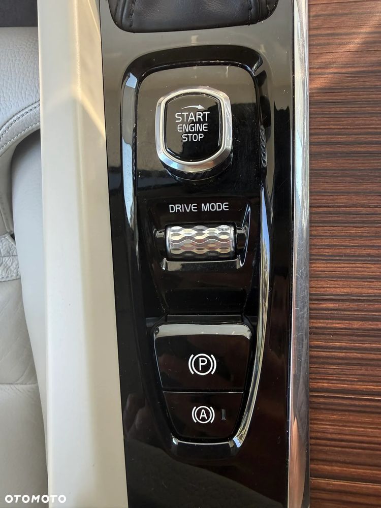Volvo XC 60 D4 Inscription - 35