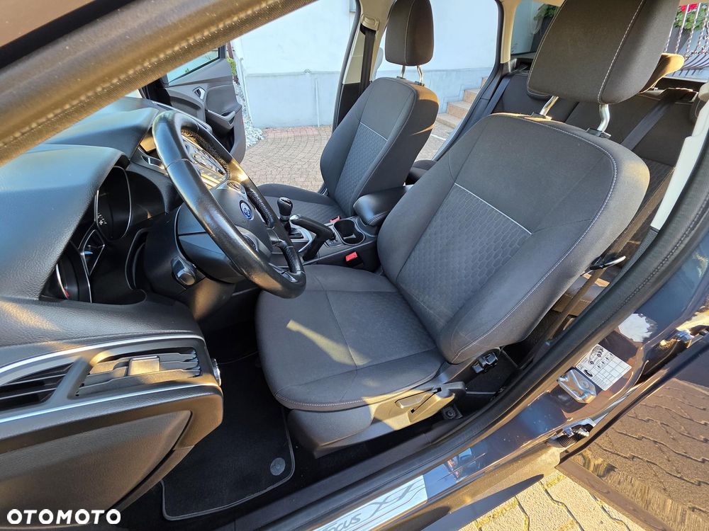 Ford Focus 1.0 EcoBoost Ambiente - 30