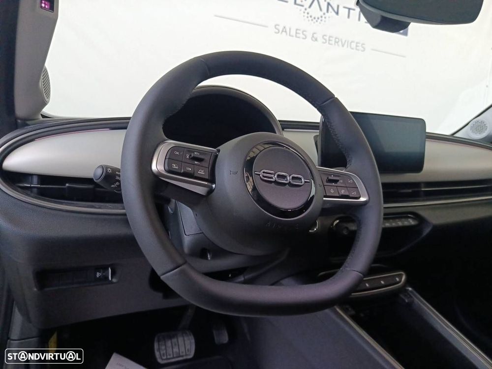 Fiat 600 1.2 Hybrid La Prima - 12