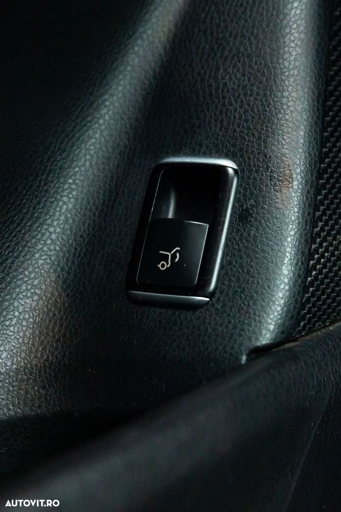 Mercedes-Benz GLA 220 d 4Matic 7G-DCT Style - 21