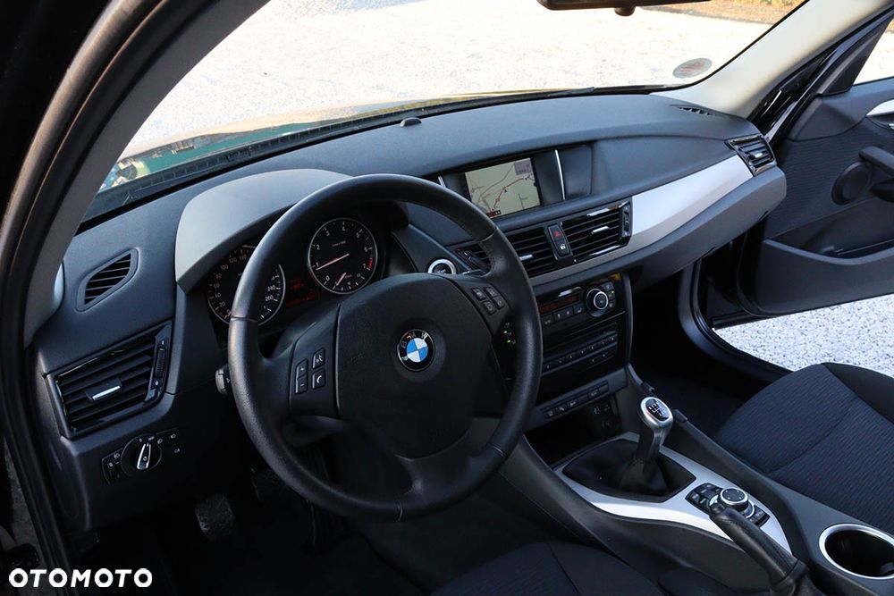 BMW X1 sDrive20i xLine - 22