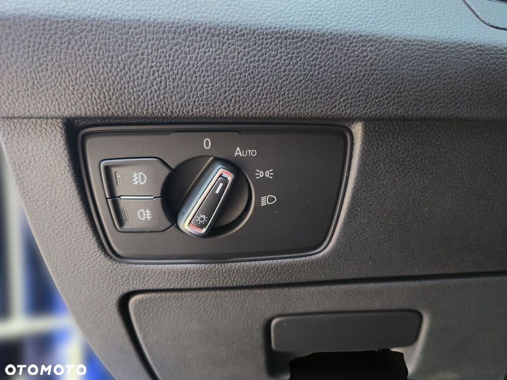 Volkswagen Passat - 13