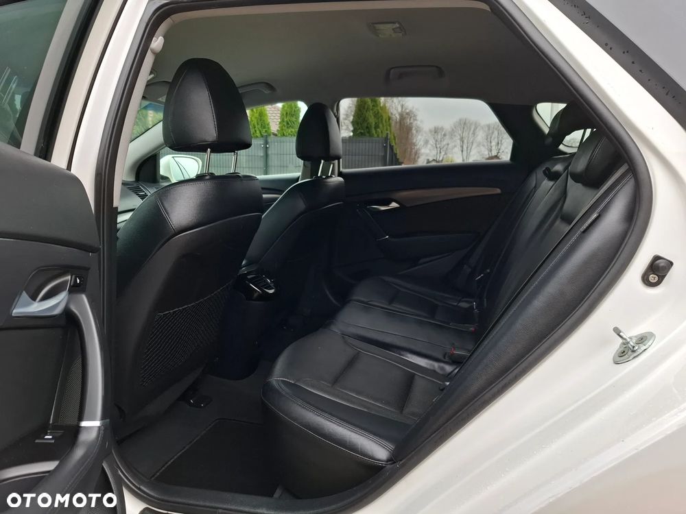 Hyundai i40 Kombi blue 1.7 CRDi Premium - 17