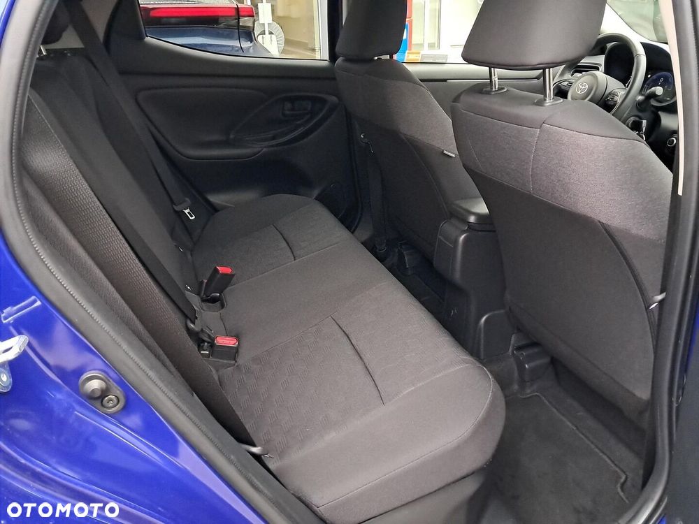 Toyota Yaris - 11